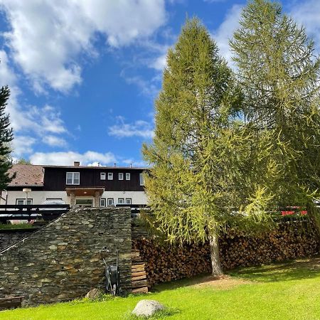 Hotel Rohanov Lhota nad Rohanovem Eksteriør bilde