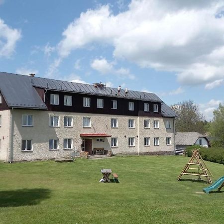 Hotel Rohanov Lhota nad Rohanovem Eksteriør bilde