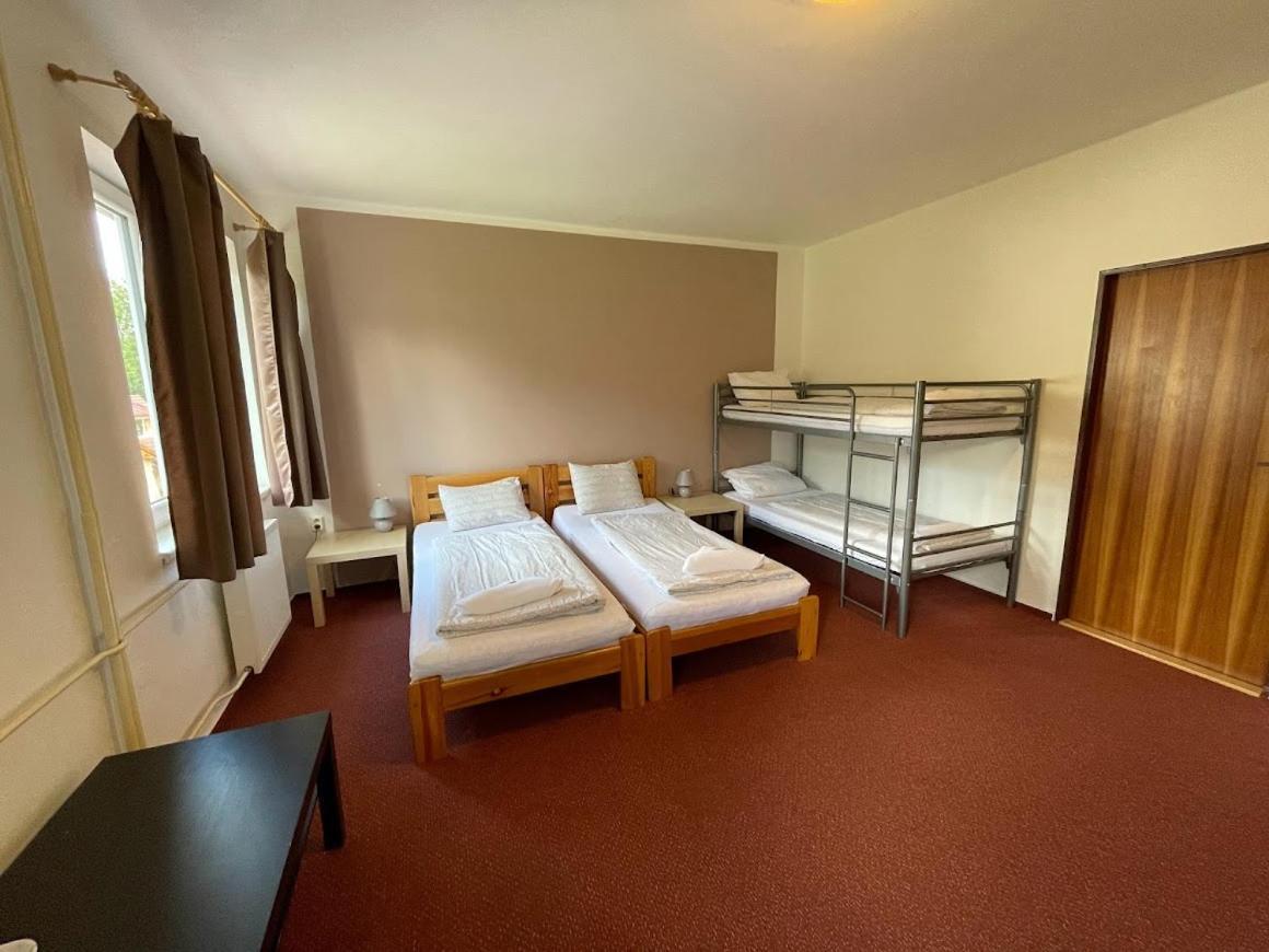 Hotel Rohanov Lhota nad Rohanovem Eksteriør bilde